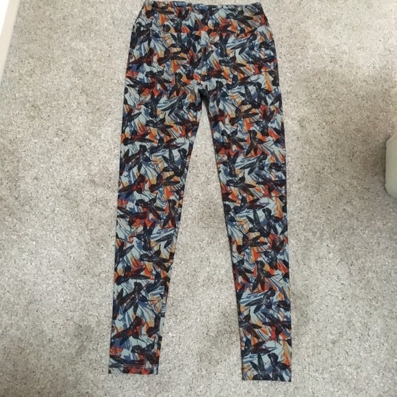 LuLaRoe Pants - LuLaRoe Hummingbird Leggings OS